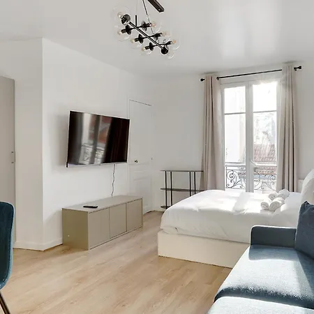 Spacious And Comfortable In Bastille Apartment *